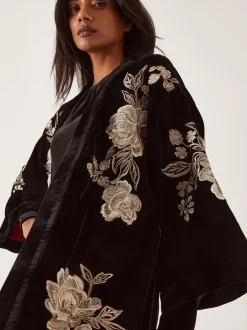 Mutsen, Handschoenen En Sjaals|Monsoon Fia Floral Embroidered Velvet Kimono