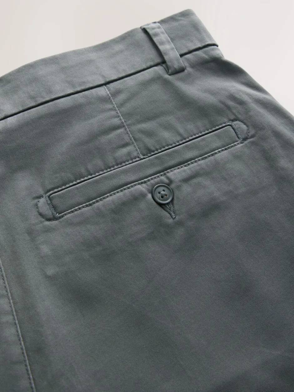 Shorts*Next Multi - Ruimvallende pasvorm. - Set van 4 chinoshorts met stretch