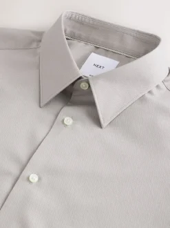 Formele Overhemden*Next Naturel bruin - Slim Fit - Onderhoudsvriendelijk, getextureerd, slim fit overhemd met enkele manchet