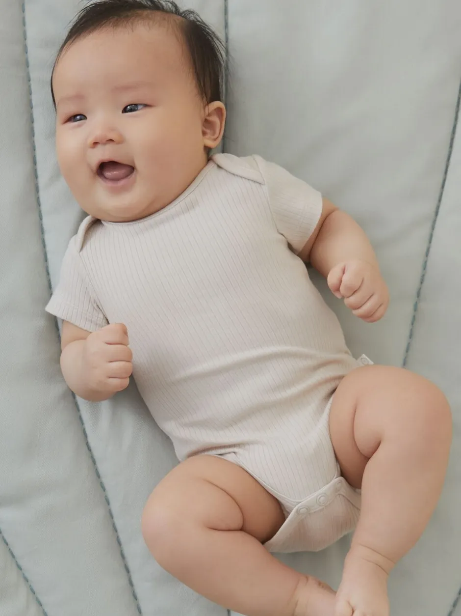 Rompertjes En Hemdjes*Mori - Ribbed Stretch Short Sleeve Bodysuit Natuurlijk