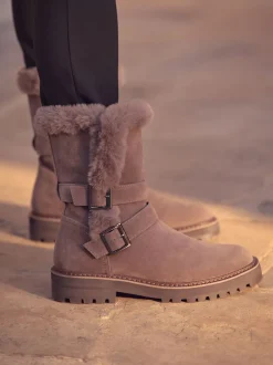 Ruimvallend En Extraruimvallend*Next - Faux Fur Double Buckle Ankle Boots Nertsgrijs/bruin