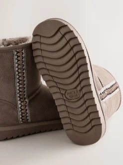 Boots|Next - Waterafstotende suède instaplaarzen Nertsgrijs/bruin