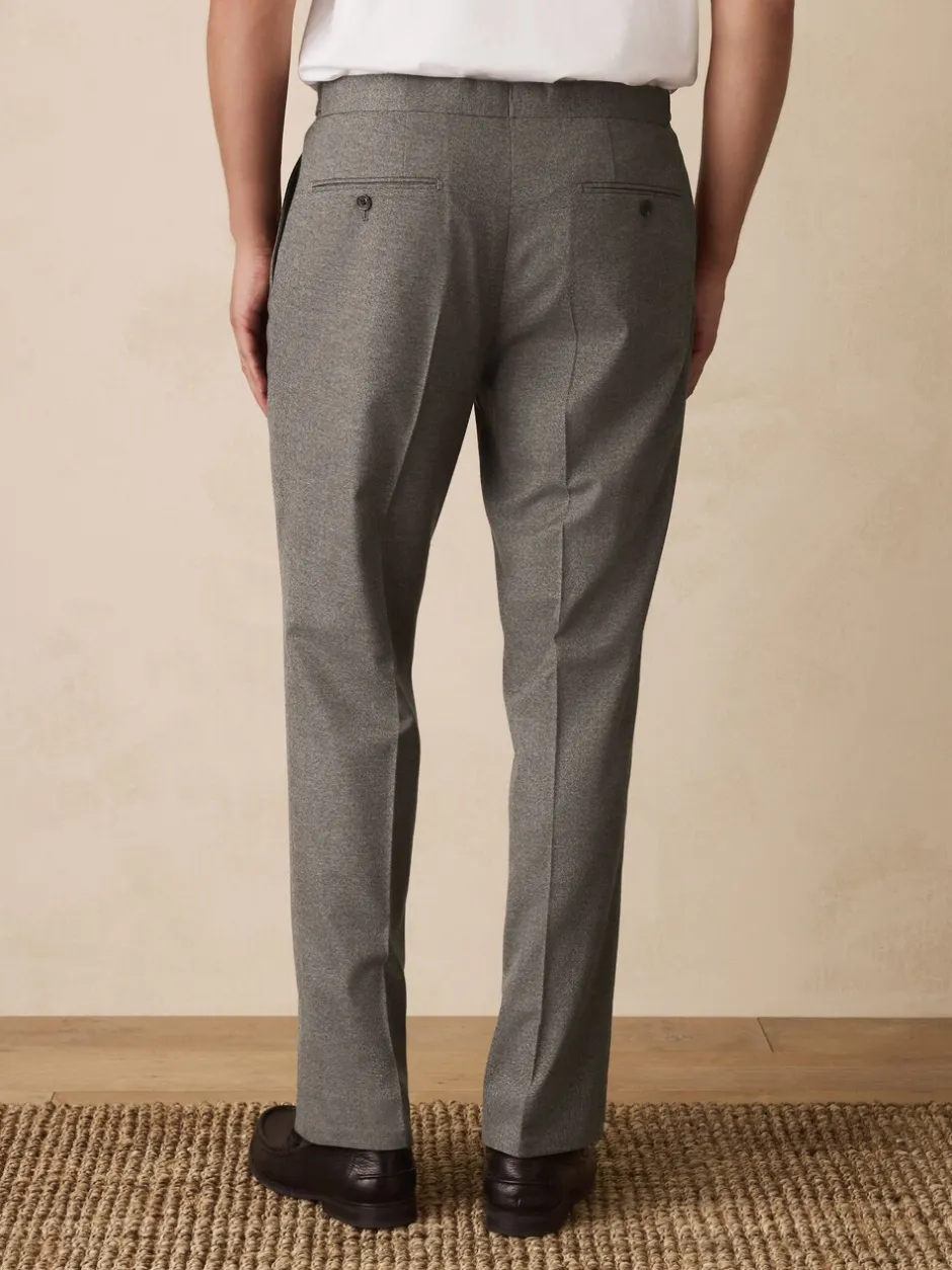 Formele Broek*Next - Regular Tapered Fit Smart Textured Soft Touch Trousers Neutraal