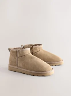 Ruimvallend En Extraruimvallend|Boots|Next - Waterafstotende enkellaarzen van imitatiebont Neutraal taupe suède