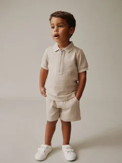 Shorts|Next Neutral Zip Neck - Set van poloshirt met korte mouwen en short (3mnd-7jr)