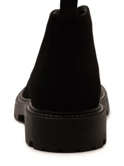 Boots|Off The Hook Axel Suede Chukka Ankle Lace-Up Black Boots