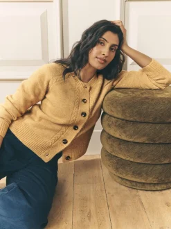 Gebreide Kleding*Laura Ashley - Cable Knit Cardigan Okergeel
