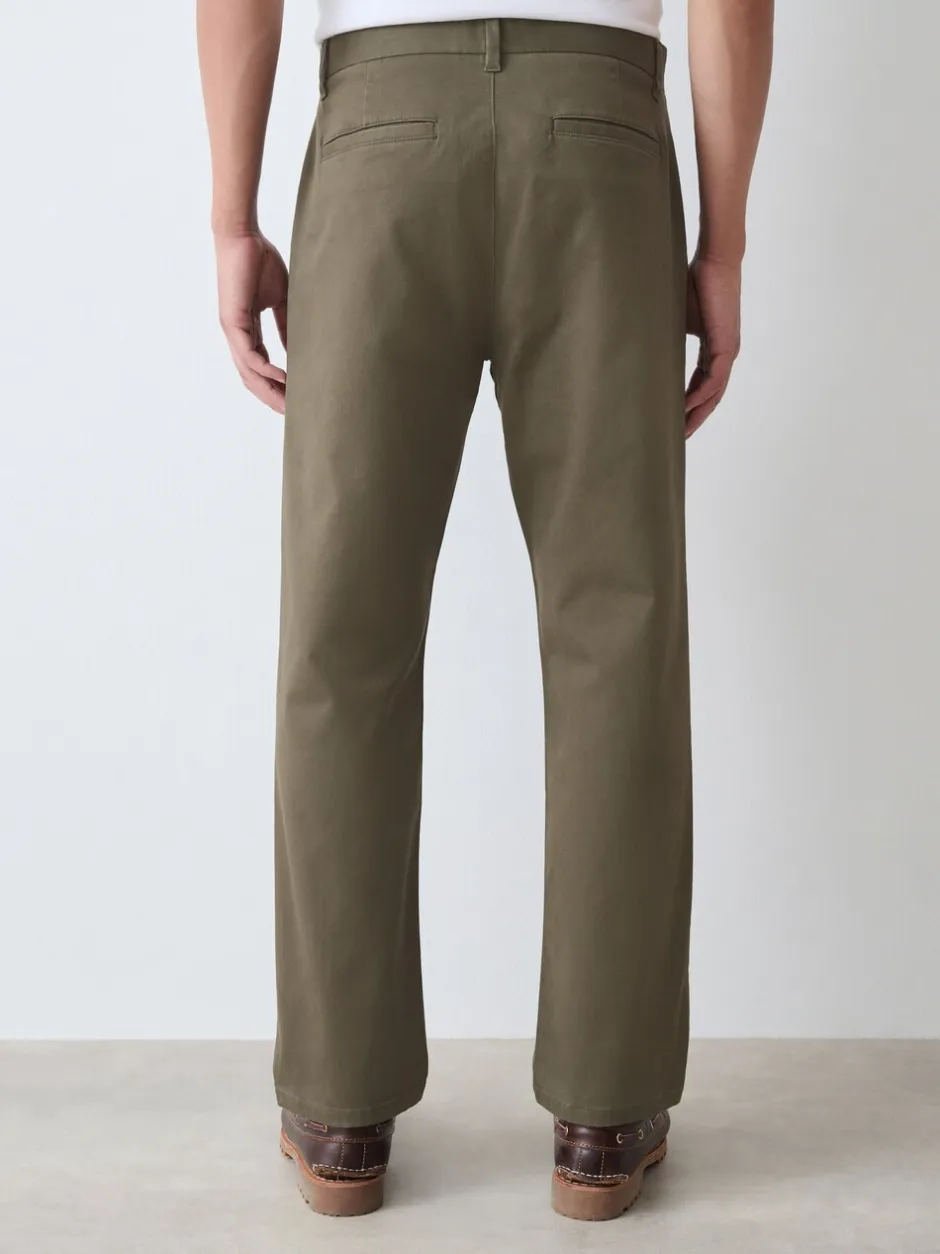 Broeken En Chino's|Next Olijfgroen - Straight fit - Stretchy chino