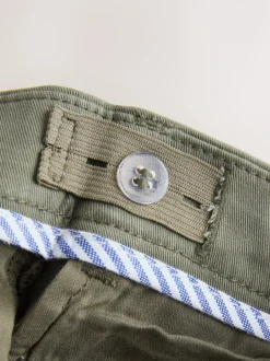 Broeken En Chino's*Next Olijfgroen - Stretchy chino's (3-17jr)