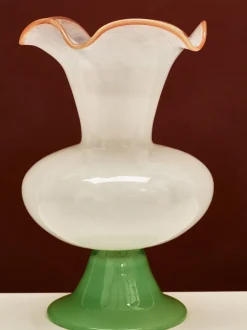 Vazen|Oliver Bonas Pintado Milky Glass Vase