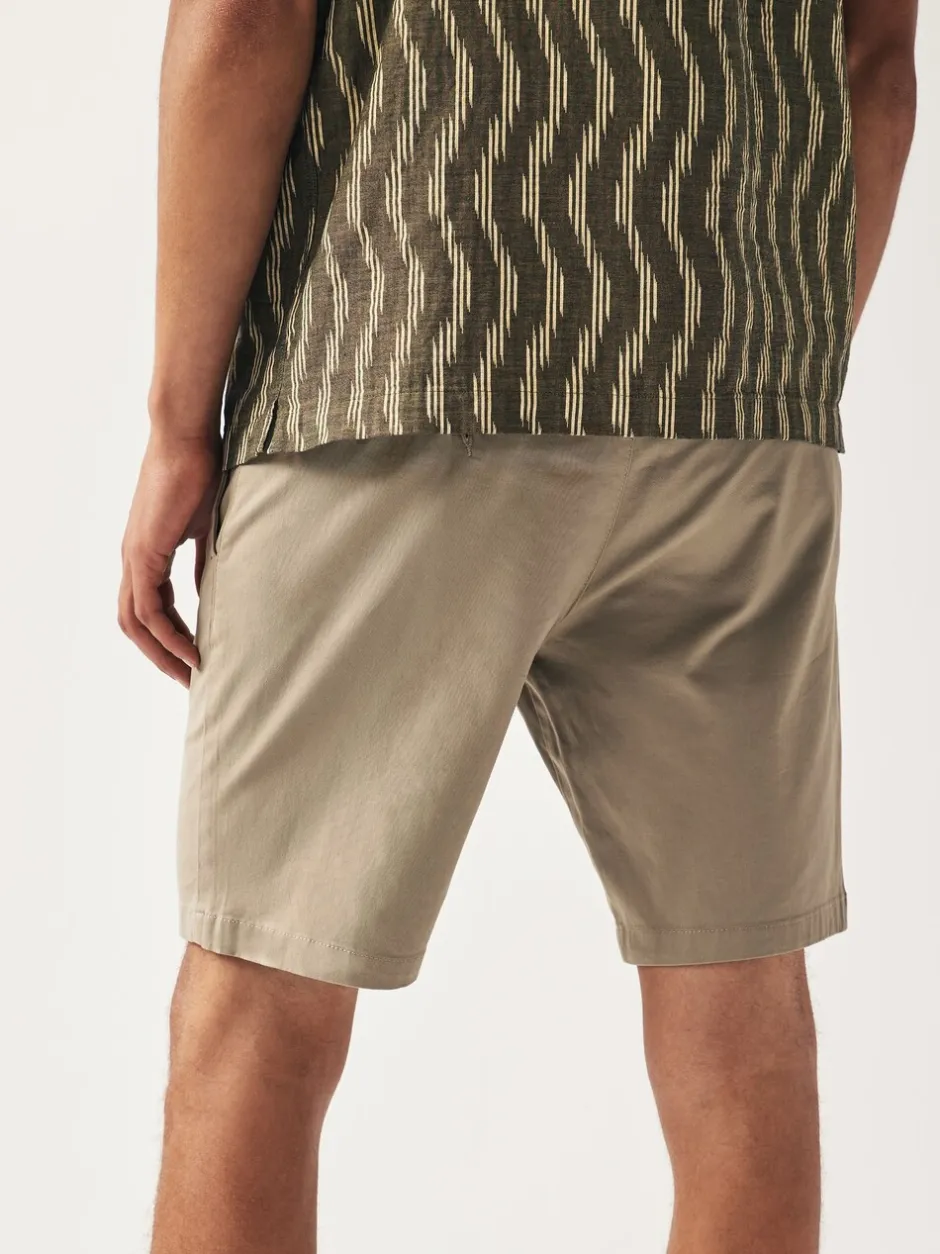 Shorts|Next - Relaxed fit - Chinoshort met stretch Pastelgeel