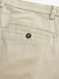 Shorts*Next Pastelgeel - Straight fit - Chinoshort met stretch