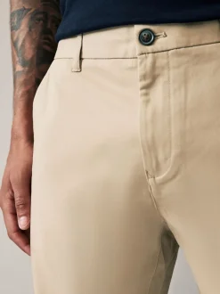 Broeken En Chino's|Next Pastelgeel - Strakke Pasvorm - Stretchy chino