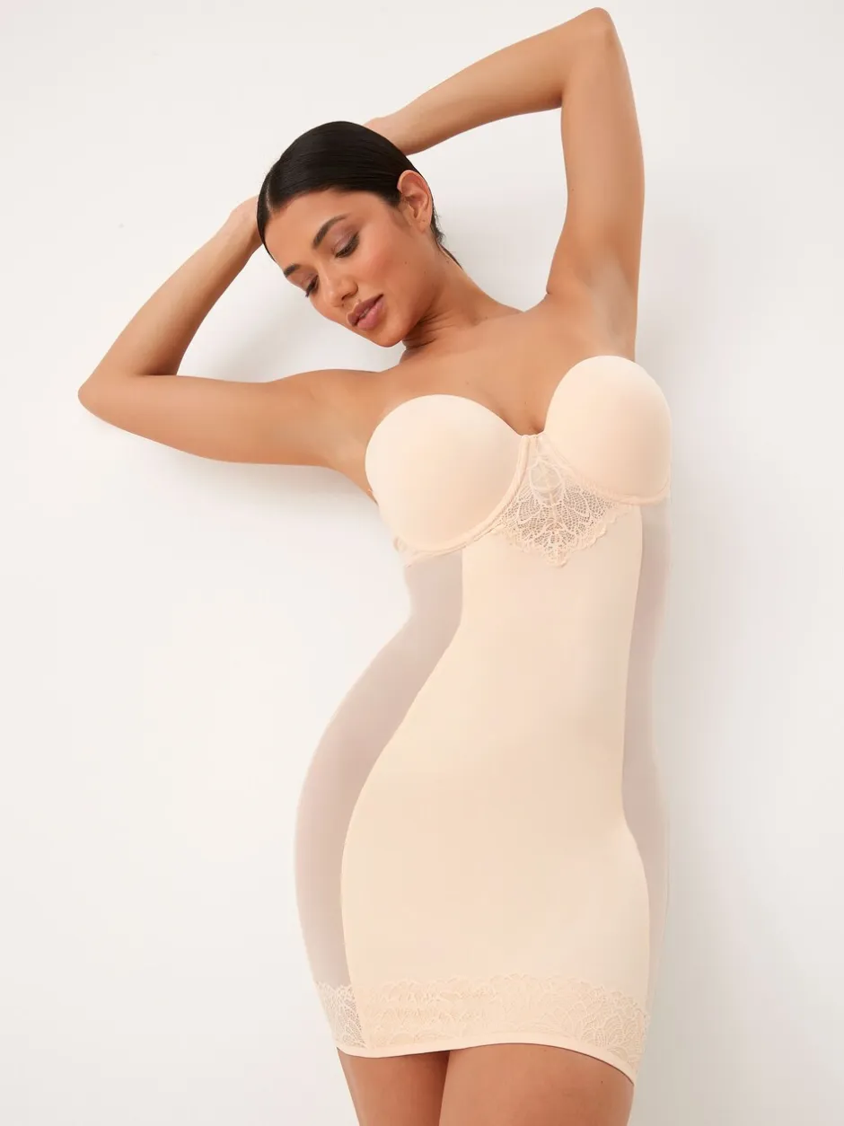 Shapewear|Next Pastelroze nude - Kanten DD+ slipdress met lichte vulling en sterke buikcorrectie
