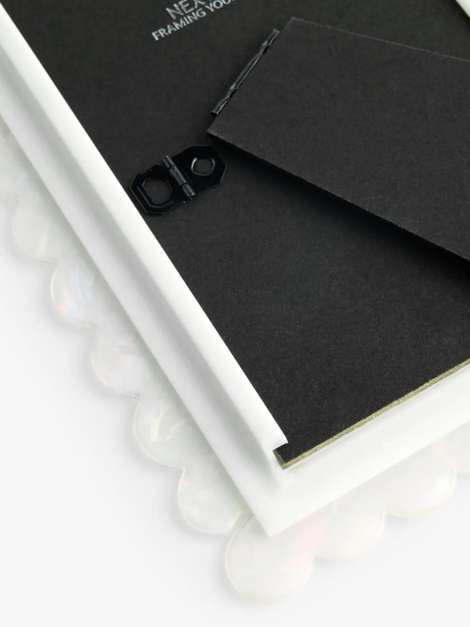 Fotolijsten*Next Pearlescent Scallop Photo Frame