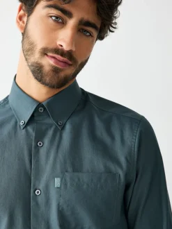 Shirts|Next Petroliumblauw - Slim Fit - Gemakkelijk te strijken Oxford overhemd met doorlopende knopen