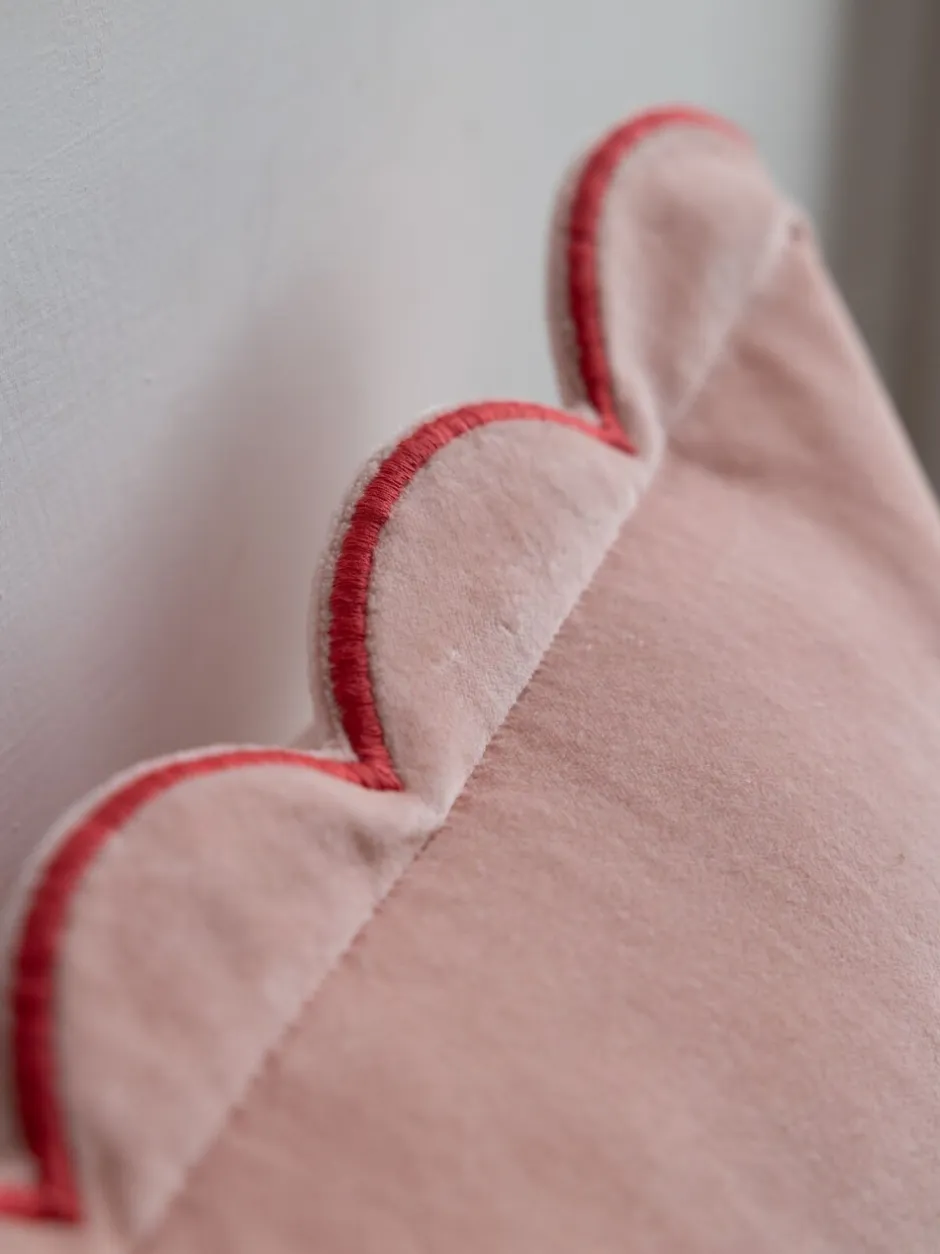 Kussentjes En Plaids|Kussentjes En Plaids*Rockett St George Ooh La La Scalloped Velvet Slogan Cushion