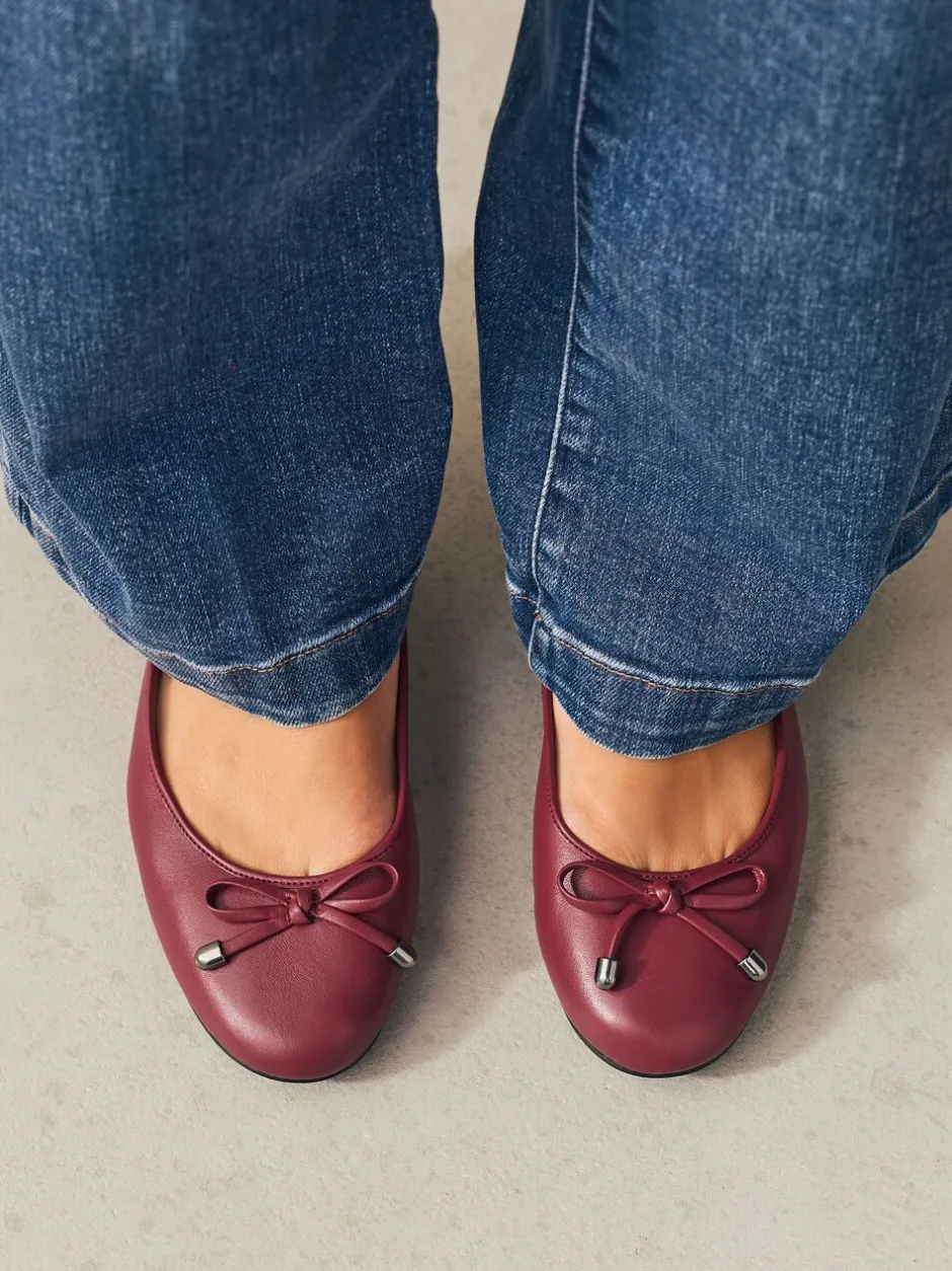 Lage Schoenen|Next Rood - Leren Ballerina's met ronde neus