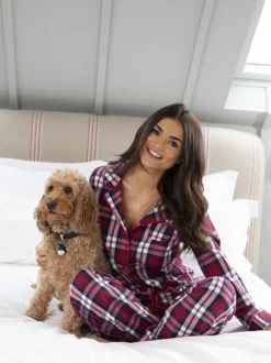 Pyjama's|Loungewear*Pour Moi - geschenkset van behaaglijke geborsteld katoenen pyjama met ruit Rood