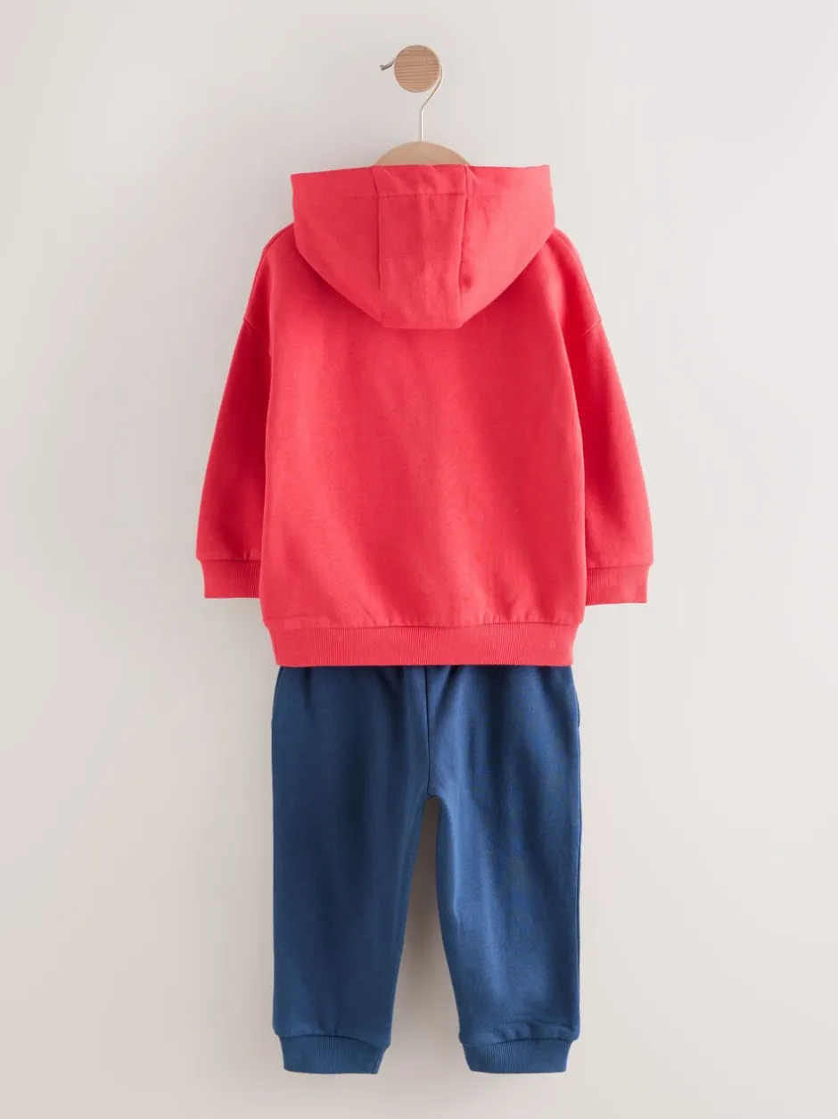 Truien En Breisels|Joggingbroeken*Next - Set met hoodie en joggingbroek (3 mnd - 7 jr) Rood/Blauw appliqué transport