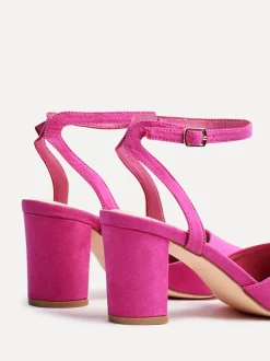 Ruimvallend En Extraruimvallend|Linzi Roze - Larsa pumps met spitse neus en wijde pasvorm
