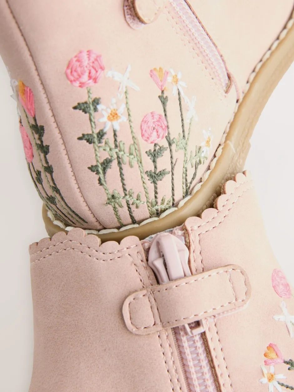 Boots*Next - Chelsea enkellaars Roze met borduursel