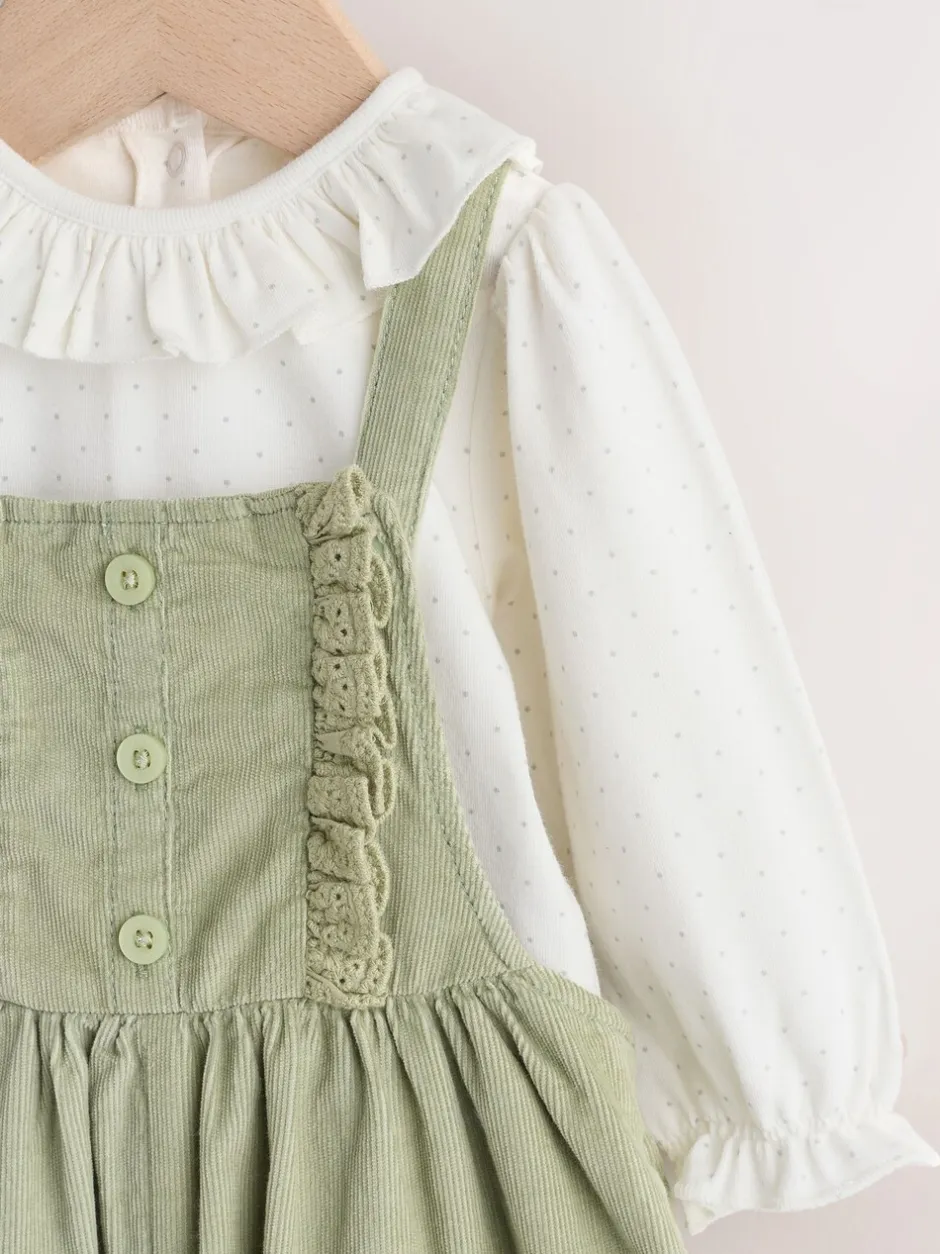 Rompertjes En Tuinbroeken|Sets En Combisets|Next Saliegroen met borduursel - 2 -delige Baby Set van Bodysuit met Lange mouwen en corduroy bretelbroeken (0mnd -3jr)