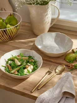 Eetservies En Pastaschalen|Next Set of 2 Hand Painted Floral Pasta Bowls