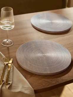 Tafellinnen En Placemats |Next Set van 2 Bronx geëtste houten placemats Kalkwas