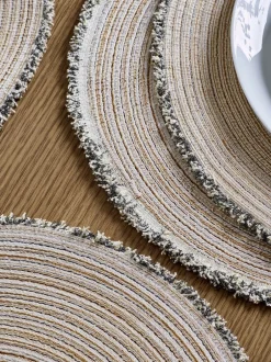 Tafellinnen En Placemats |Tafelgerei|Next Set van 4 placemats met franje Natuurlijk