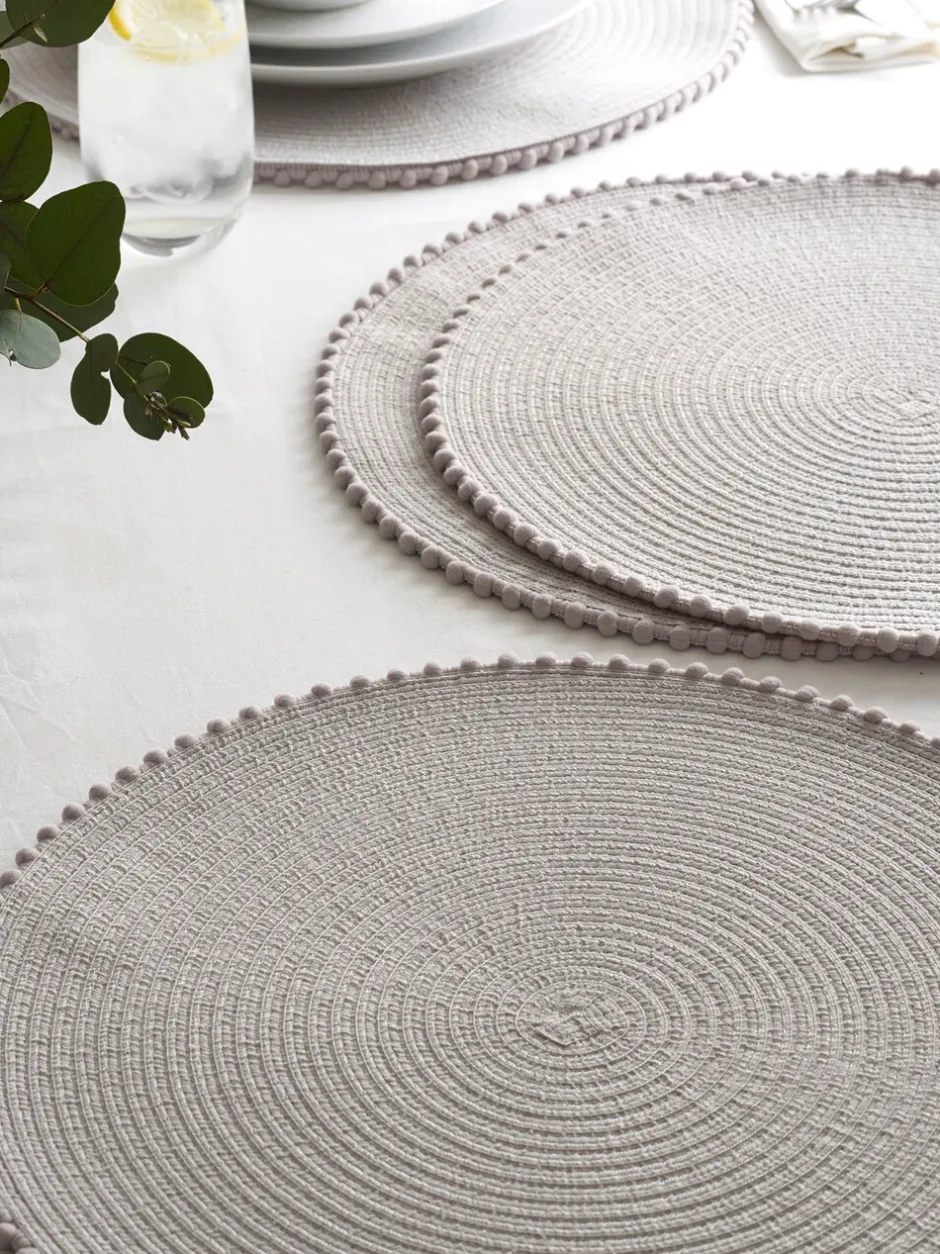 Tafellinnen En Placemats *Next Set van 4 placemats met pompon Grijs