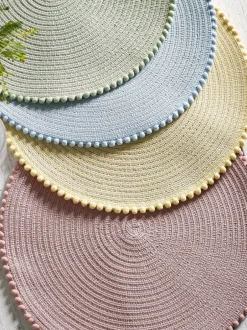 Tafellinnen En Placemats |Tafelgerei|Next Set van 4 placemats met pompon Pastel