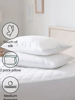 Dekbedden En Kussens*Next Set van 2 Sleep In Silk kussens van 100% katoen