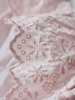 Beddengoedsets En Dekbedovertrekken*Shabby Chic by Rachel Ashwell® broderie anglaise ruche dekbedovertrek en kussensloopset Roze