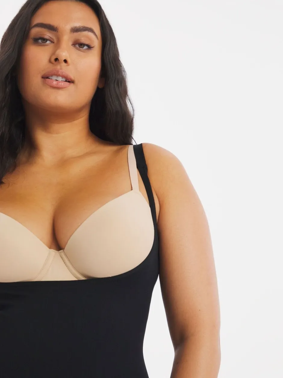 Shapewear*Simply Be Magisculpt naadloze vormgevende body te dragen met eigen beha