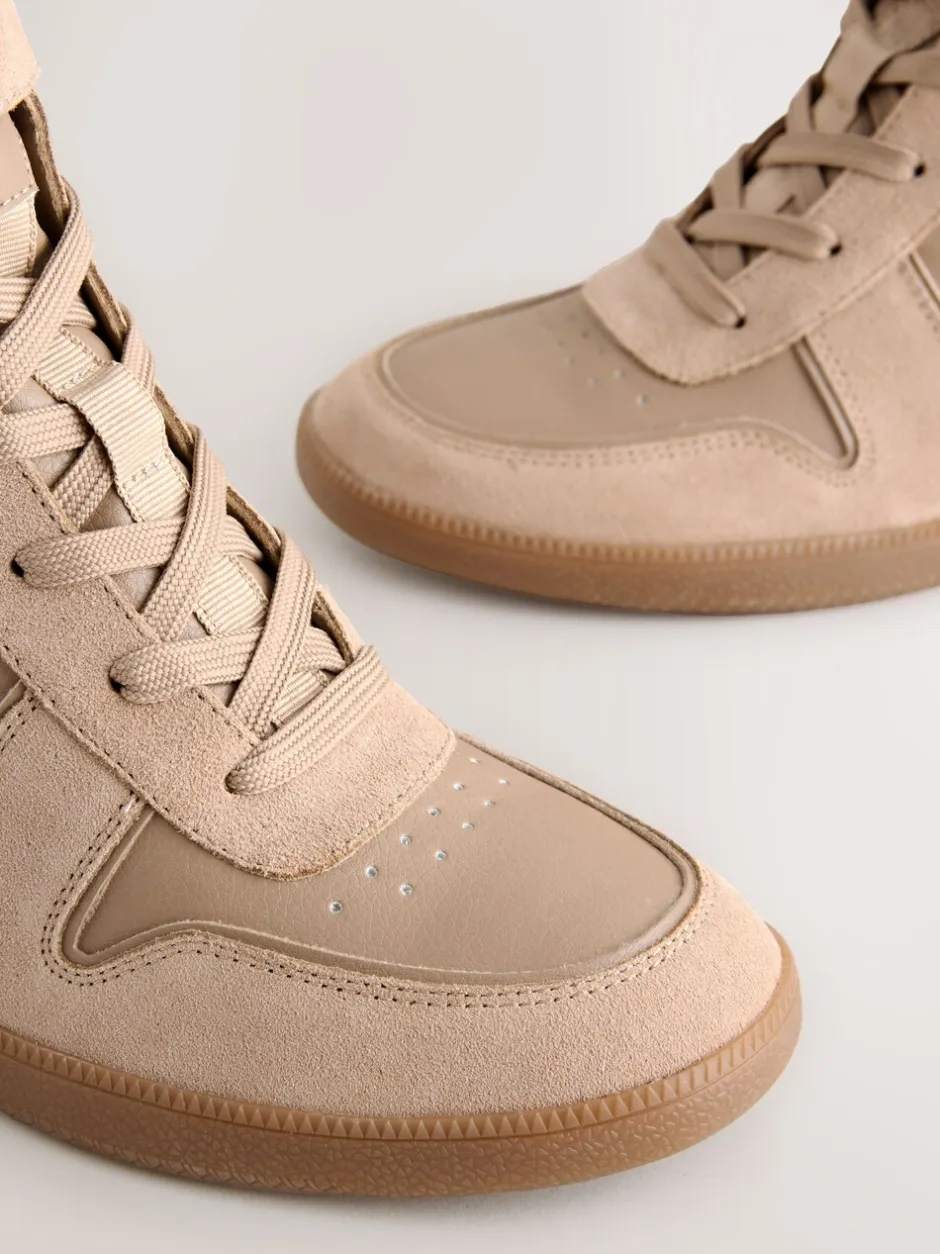 Sneakers|Next - Forever Comfort® sneakers met sleehak en veters Taupe