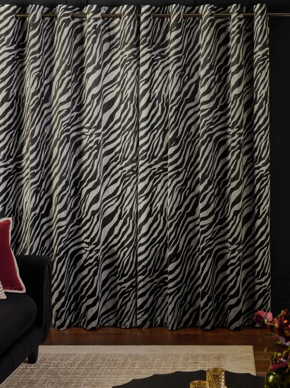 Gordijnen|Gordijnen*Next Velvet Zebra Print Eyelet Curtains