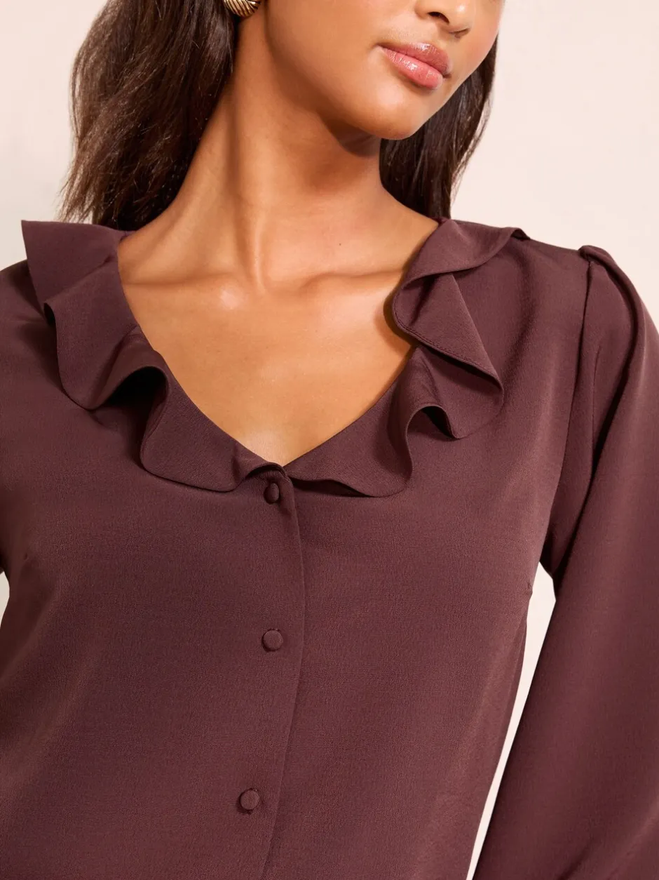 Blouses En Overhemden|Tops En T-Shirts|Friends Like These - Long Sleeve Button Front Ruffle Blouse Vijgpaars