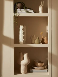 Decoraties*Next Vredeshand Ornamenten Sculptuur