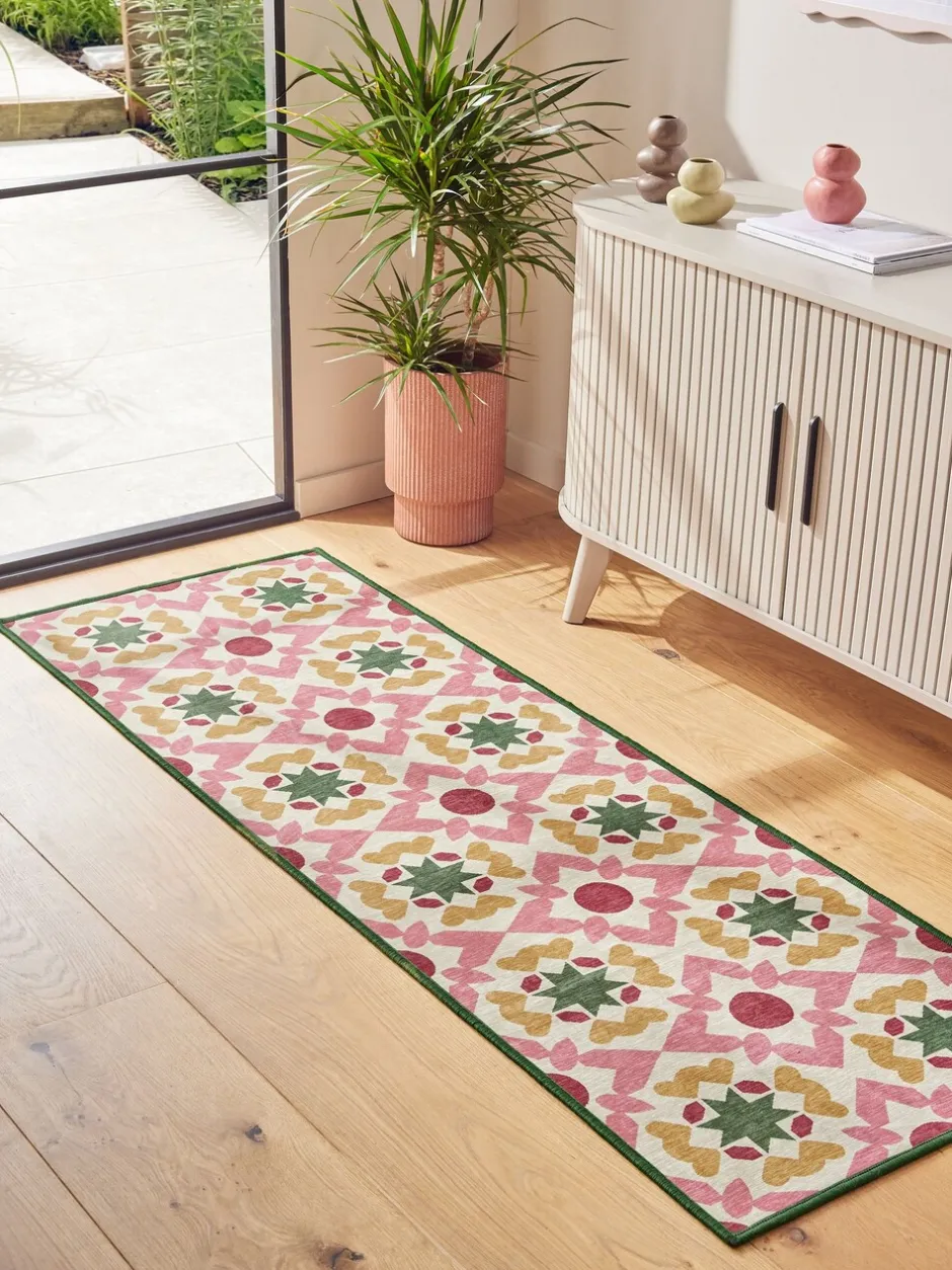 Vloerkleden En Lopers|Vloerkleden En Lopers|Next Wasbare loper met geometrische tegelprint Roze