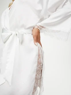 Badjassen*Ann Summers - Cherryann satijnen kimono Wit
