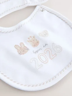 Mutsjes En Antikrabwantjes|Next Wit - Baby pyjama en muts set (0-12mnd)