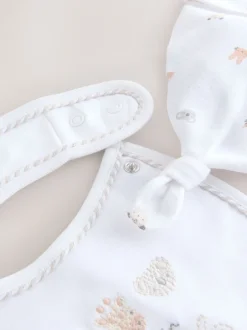 Mutsjes En Antikrabwantjes|Next Wit - Baby pyjama en muts set (0-12mnd)