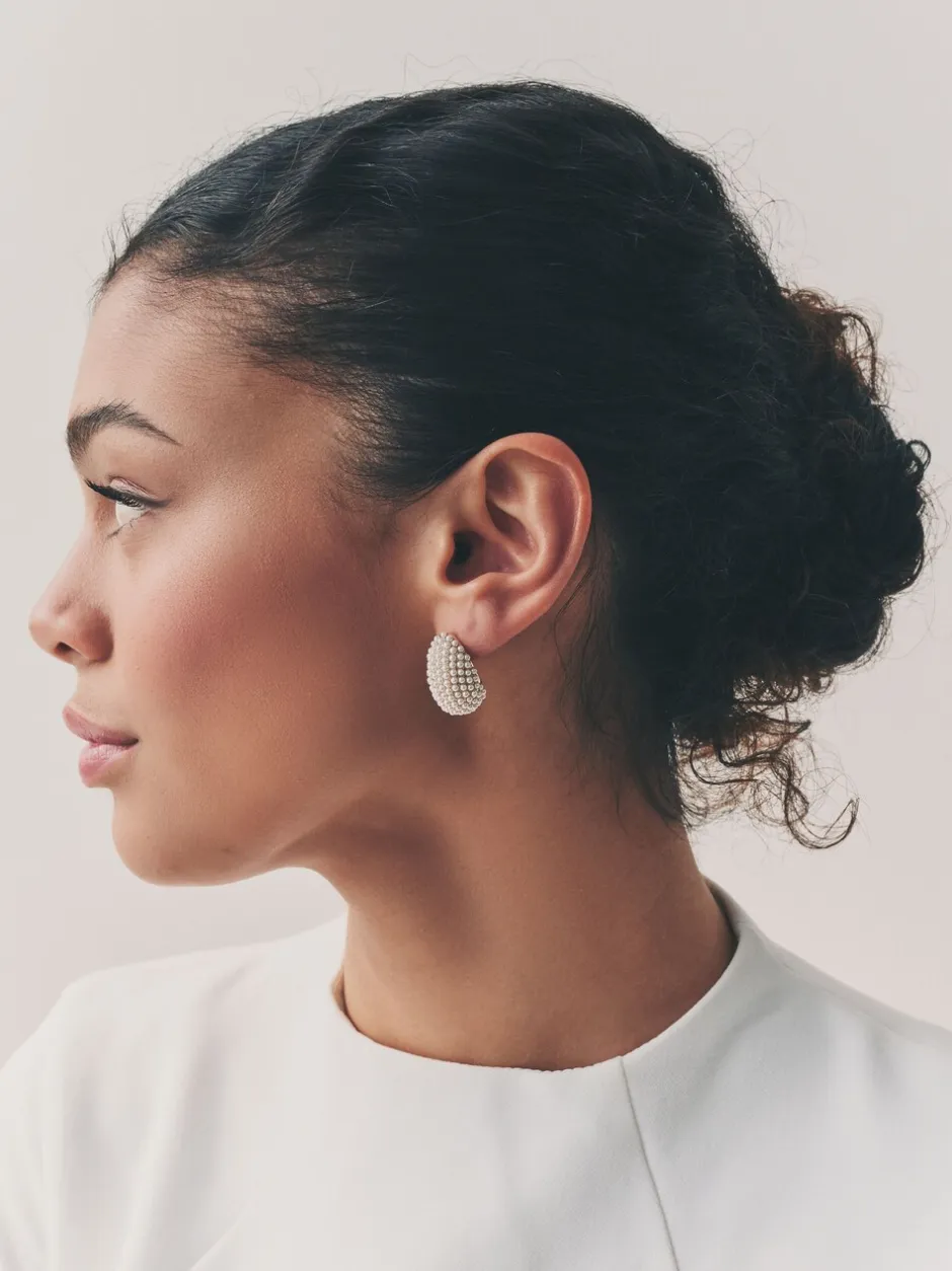 Sieraden|Next Wit - Bruidsoorknopjes met traanvormig pareleffect