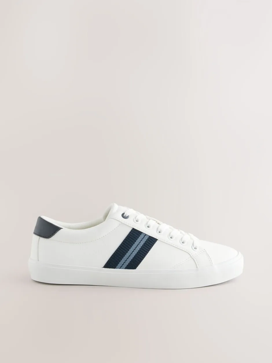 Sneakers|Next - Nette casual sneakers met zijstreep Wit