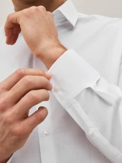 Formele Overhemden|Shirts|Next Wit - Normale Pasvorm - Onderhoudsvriendelijk, getextureerd, slim fit overhemd met enkele manchet