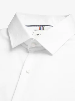 Formele Overhemden*Next Wit - Strakke Pasvorm - Onderhoudsvriendelijk, getextureerd, slim fit overhemd met enkele manchet