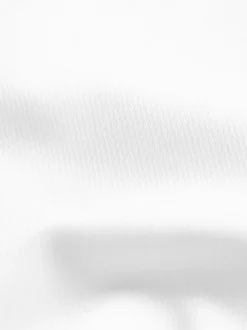 Formele Overhemden*Next Wit - Strakke Pasvorm - Onderhoudsvriendelijk, getextureerd, slim fit overhemd met enkele manchet