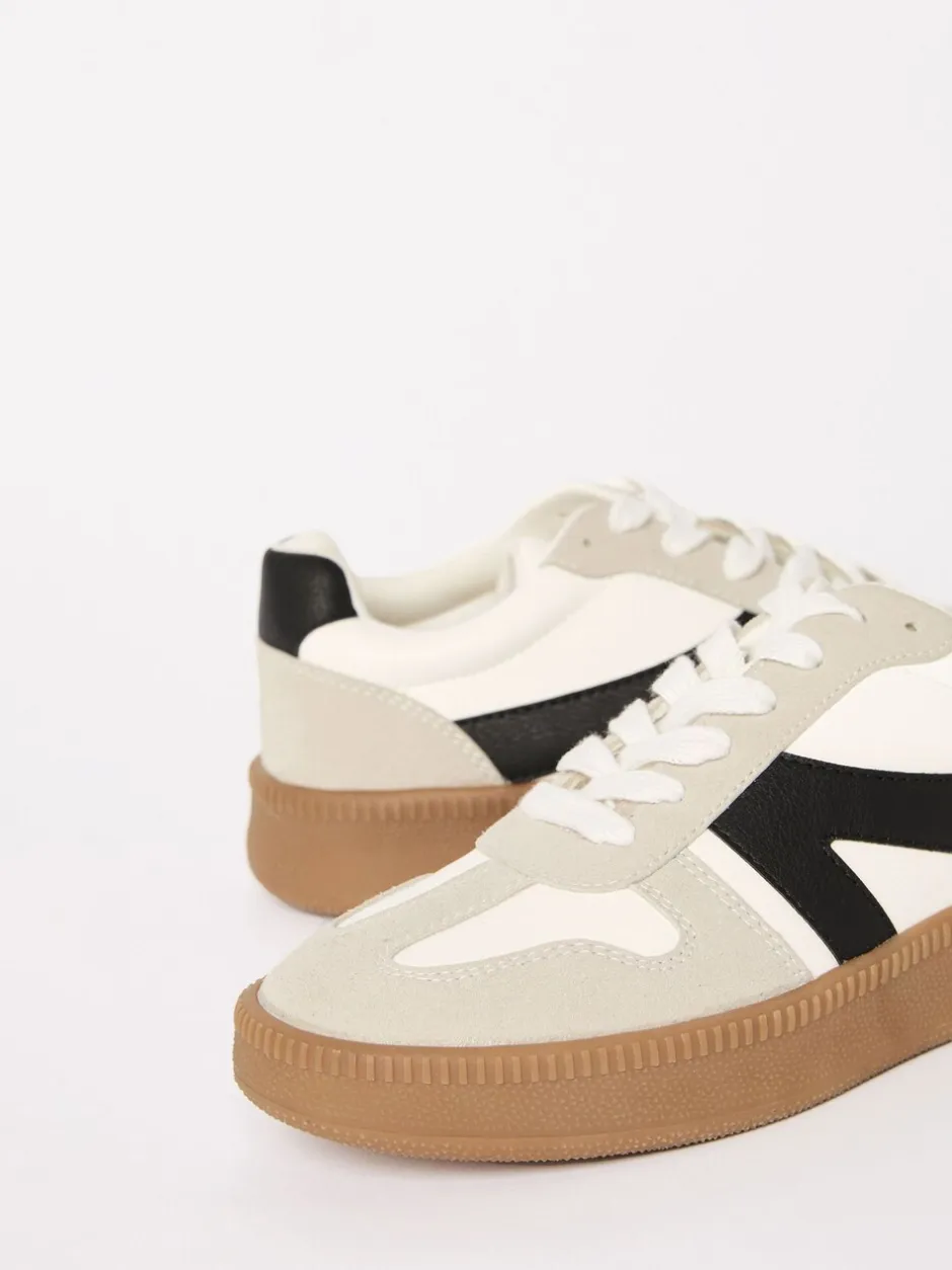 Sneakers|Friends Like These Wit en zwart - Lace Up Retro Gumsole Sports Trainers