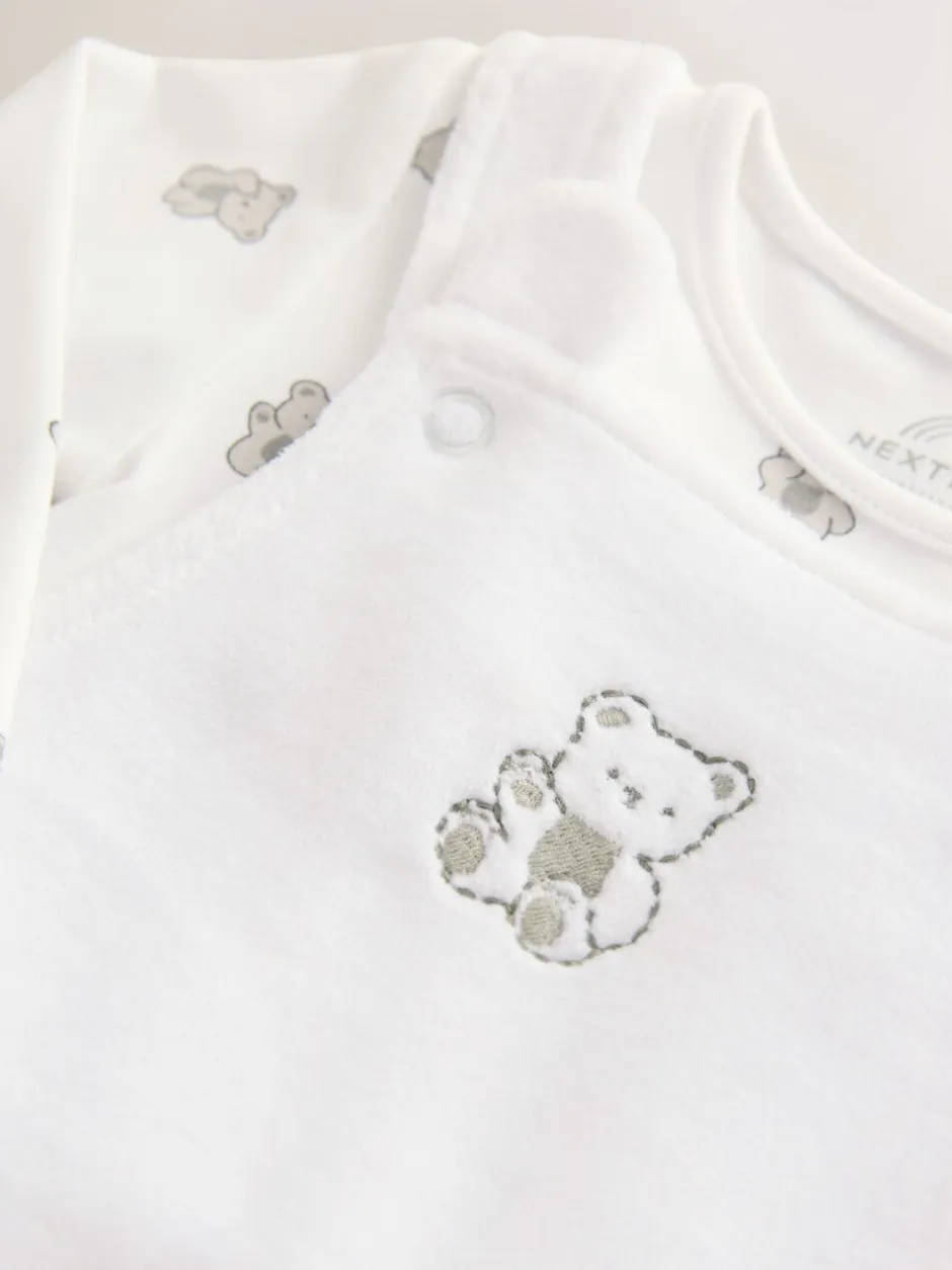 Tuinbroeken*Next Wit met berenprint - Velours babyset met bretelbroek en rompertje (0-12mnd)